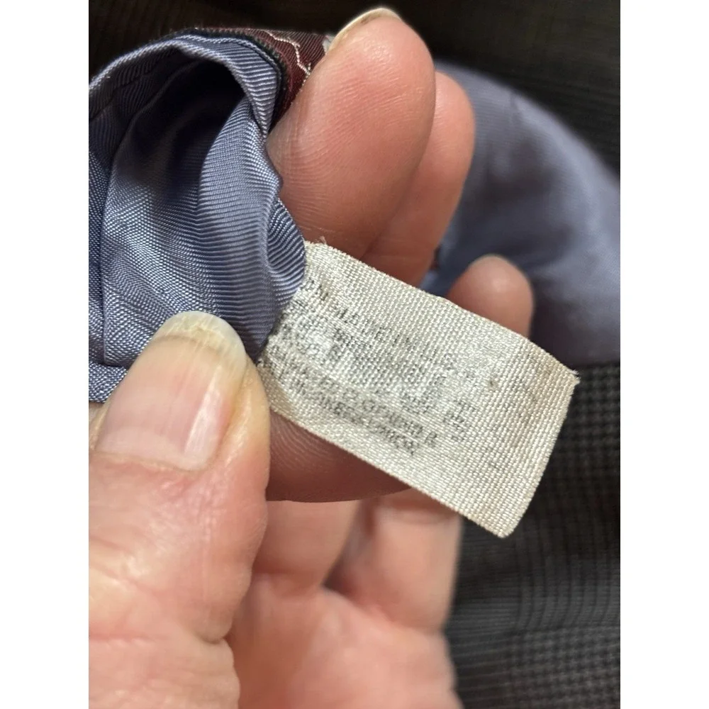 Jos A Bank Mens 42R Sport Coat Gray Wool Glen Plaid Two Button Jacket‎ Classic